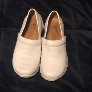Nurse Mates Pillowtop Slip Resistant shoes